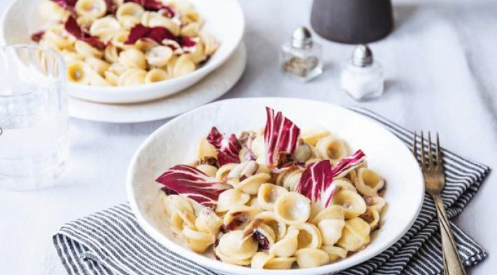 Orecchiette mit Walnüssen und Gorgonzola